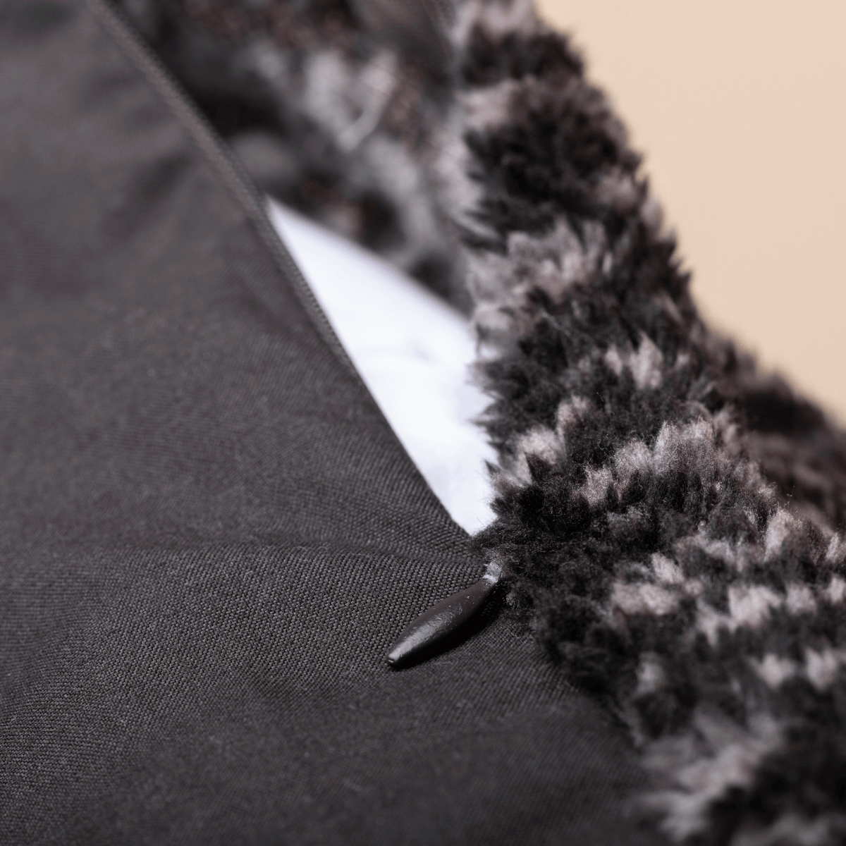 Stimmungsbild vom Zelesta Teddybed Panther Kissenbezüge Set von 2 - Anthrazit