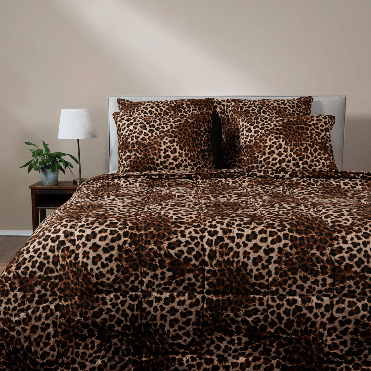 Stimmungsbild vom Zelesta Wonderbed - Jaguar Skin