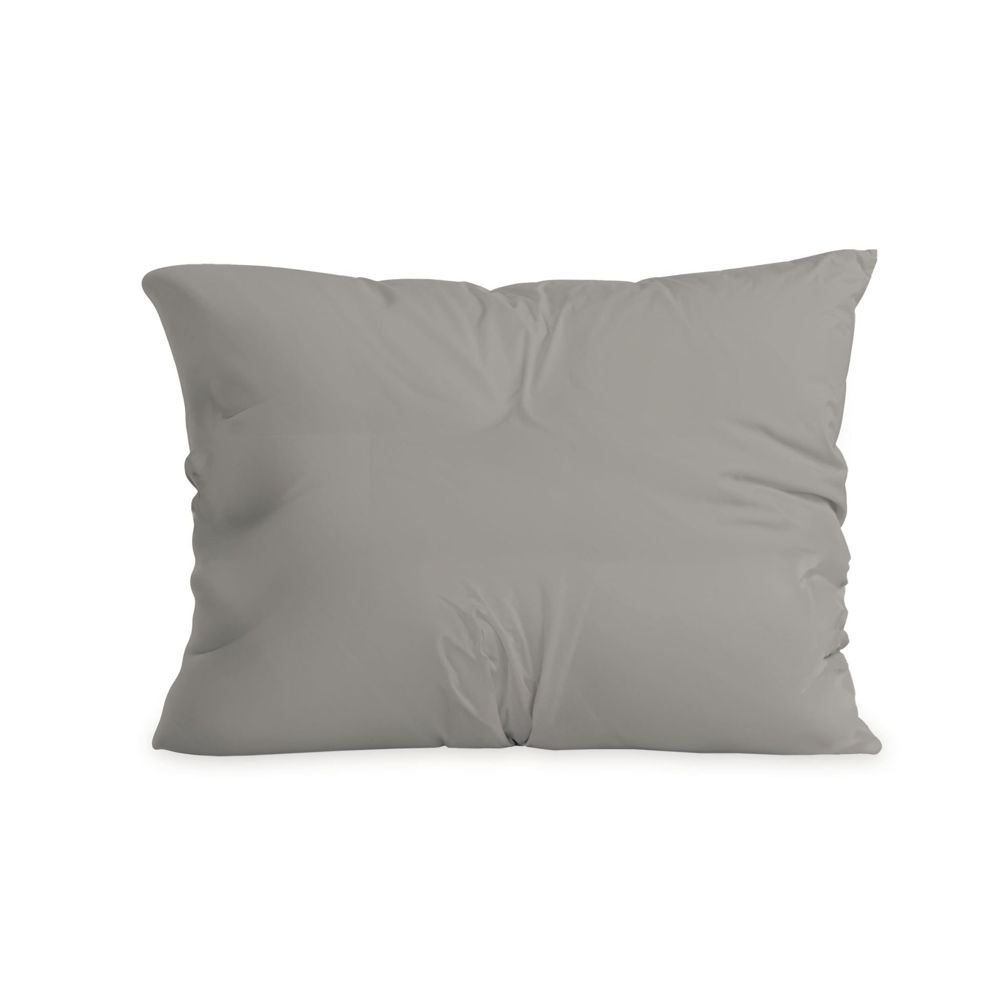 A Zelesta Comfort Duo Kissenbezüge Set von 2 in Grau aus Mikrofaser, mit dezent sichtbaren Falten auf weißem Hintergrund. Ideal für 80x80cm Kissenbezüge.