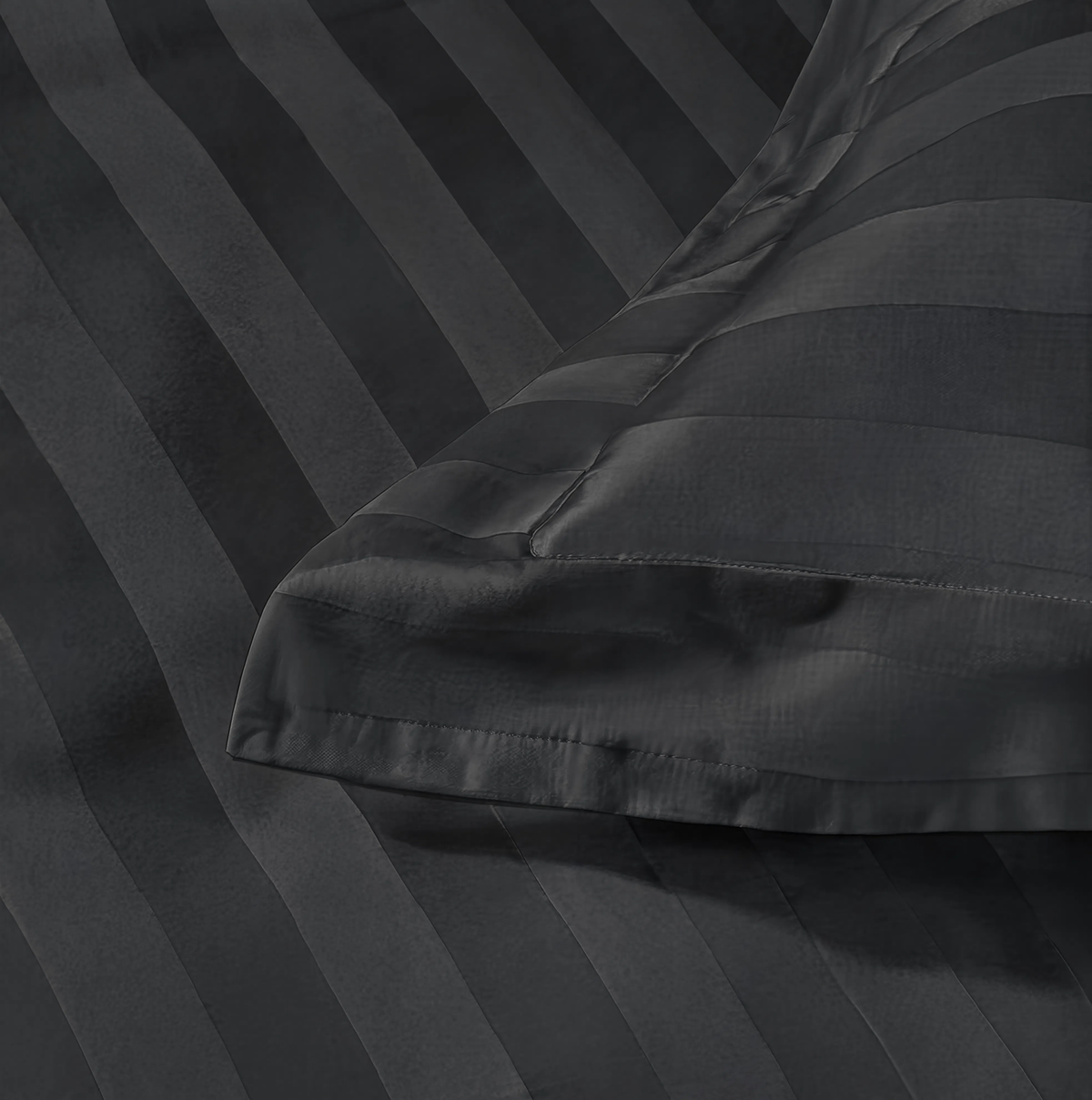 Zelesta Deluxe Hotel Stripe Baumwollsatin Bettdecke - Anthrazit