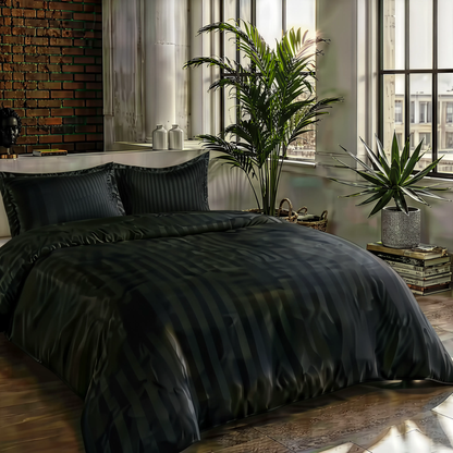 Zelesta Deluxe Hotel Stripe Baumwollsatin Bettdecke - Schwarz