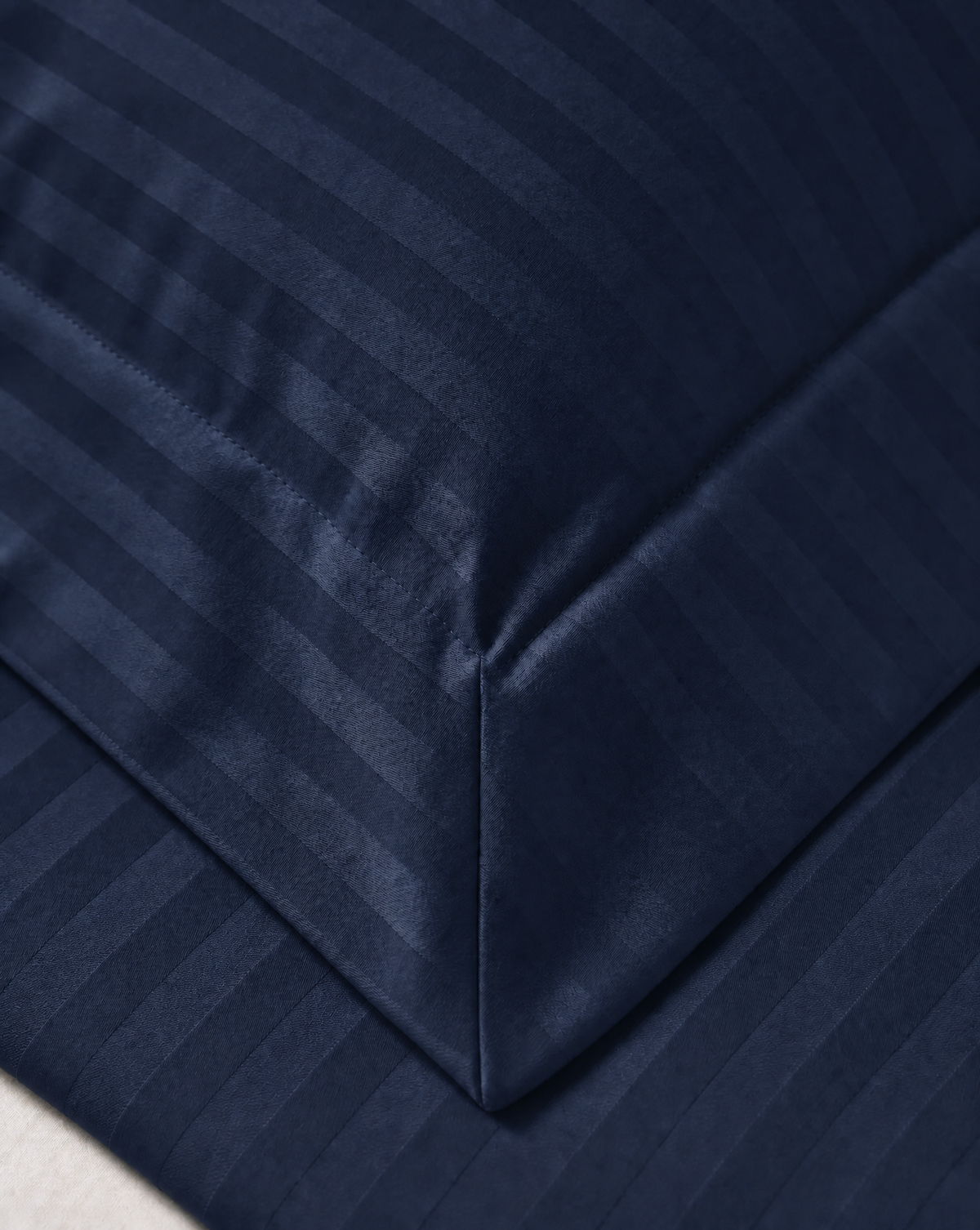 Zelesta Deluxe Hotel Stripe Nahtlose Baumwollsatin Bettdecke - Blau
