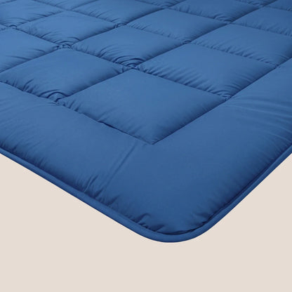 Zelesta Deluxe Design Baumwollsatin Bettdecke - Blue Multicolor Leaves