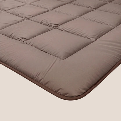 Zelesta Deluxe Design Baumwollsatin Bettdecke - Taupe Stripes