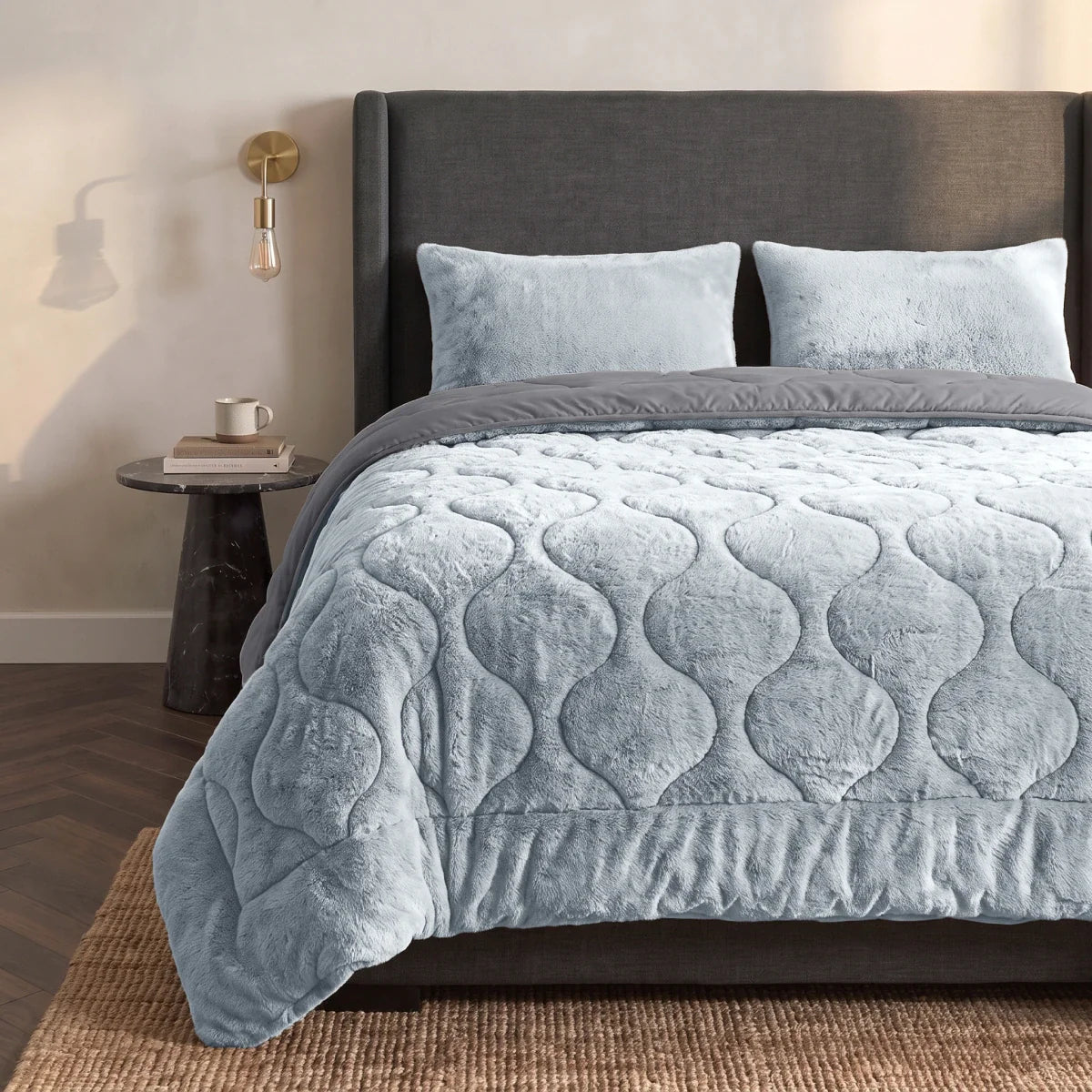 Zelesta Special Teddy Faux Fur Bettdecke - Heidelbeerblau