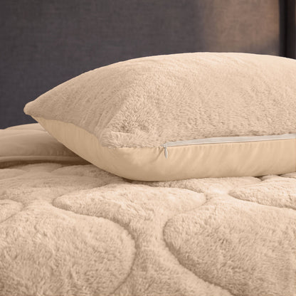 Zelesta Special Teddy Faux Fur Kissenbezüge Set von 2 - Cozy Cappuccino