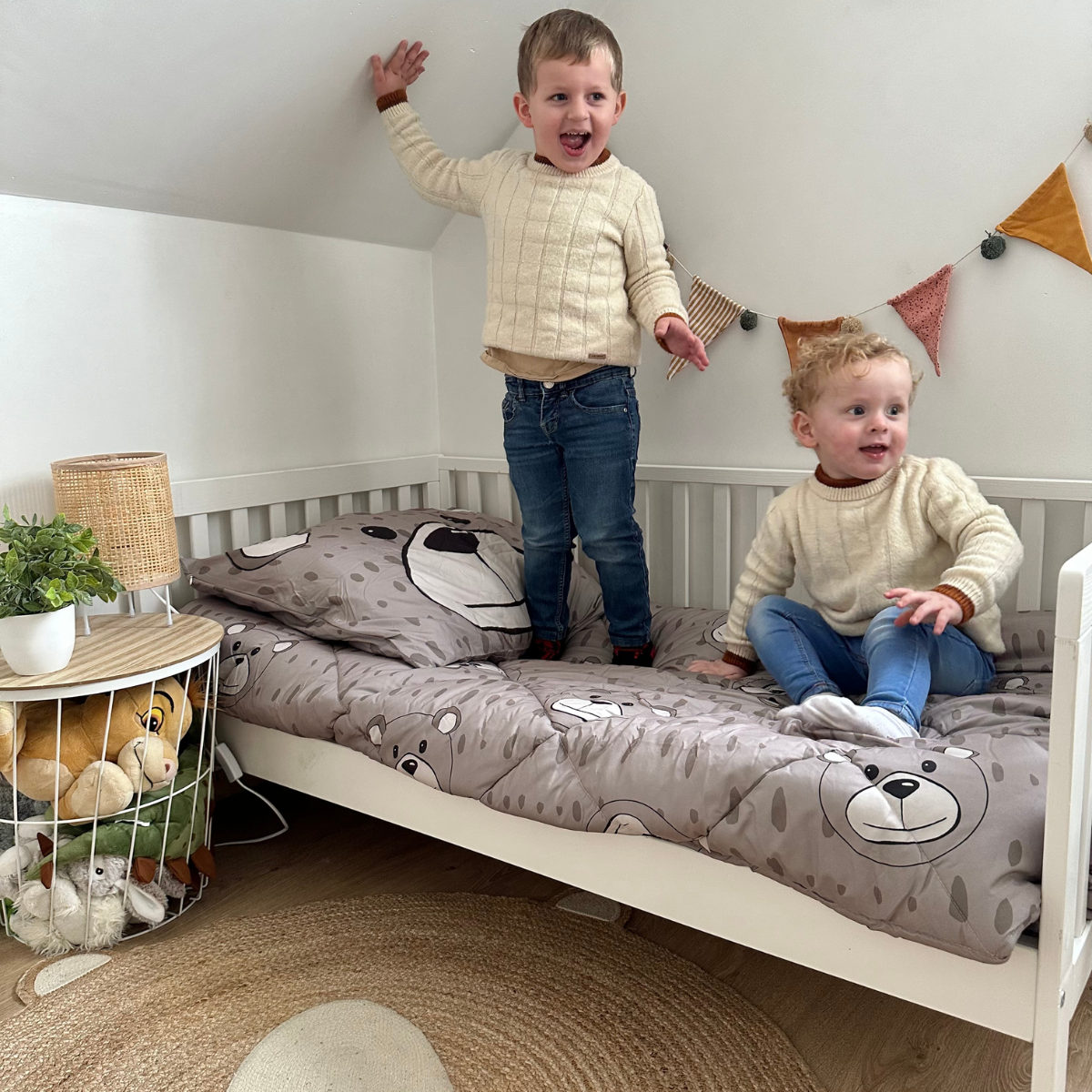 Zelesta-Kiddybed-Happy-Bear-perfekt-für-Spiele