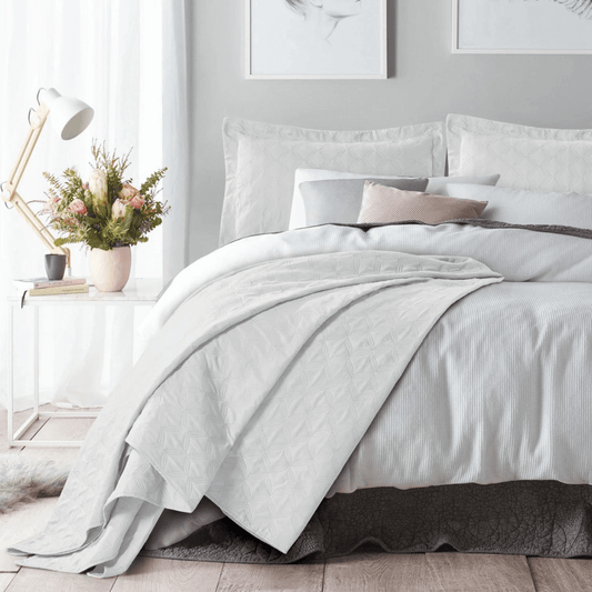 Chrone Weiß Tagesdecke 