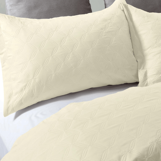 Chrone Creme Tagesdecke